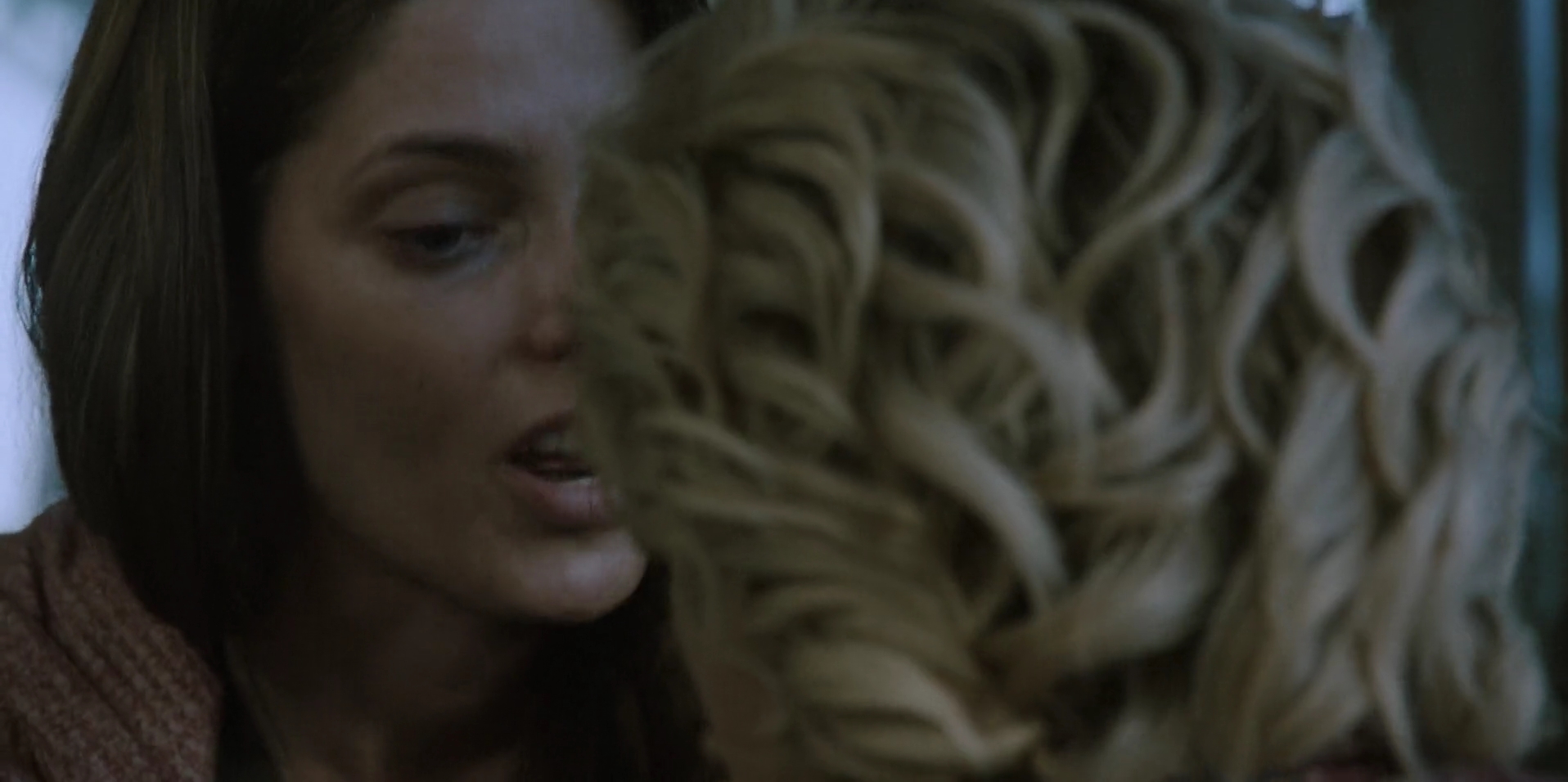 Ashley-Greene-dot-nl_WrongPlace4274.jpg