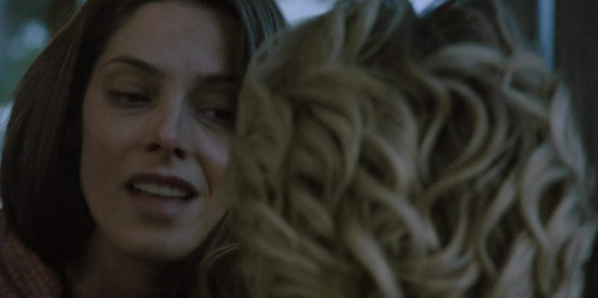 Ashley-Greene-dot-nl_WrongPlace4283.jpg
