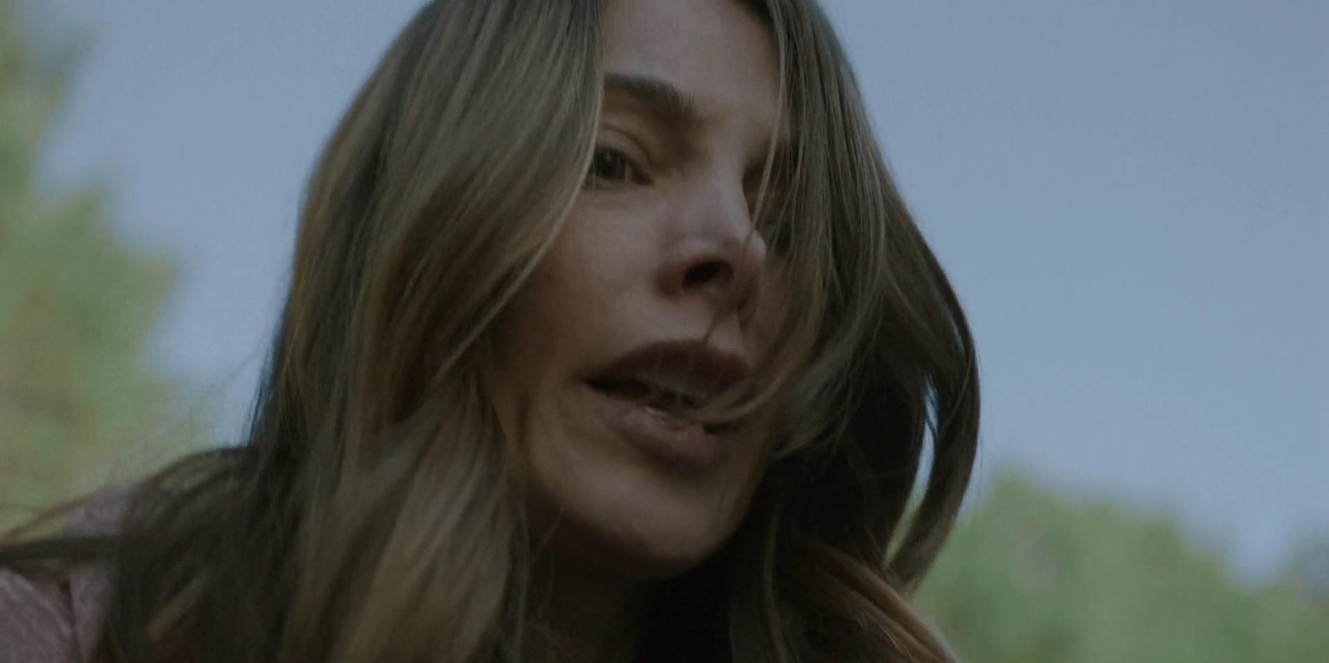 Ashley-Greene-dot-nl_WrongPlace4615.jpg