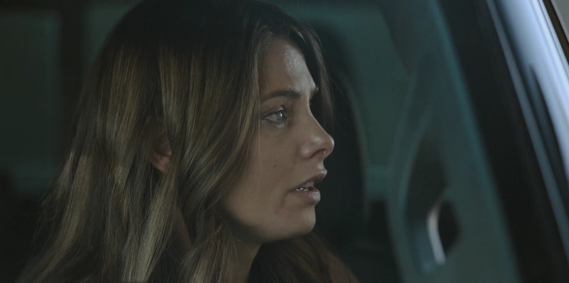 Ashley-Greene-dot-nl_WrongPlace4654.jpg