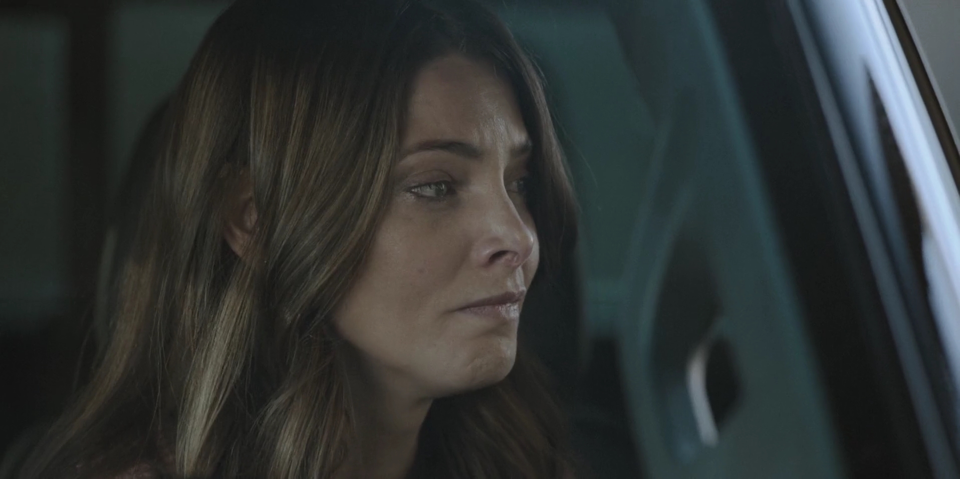 Ashley-Greene-dot-nl_WrongPlace4672.jpg