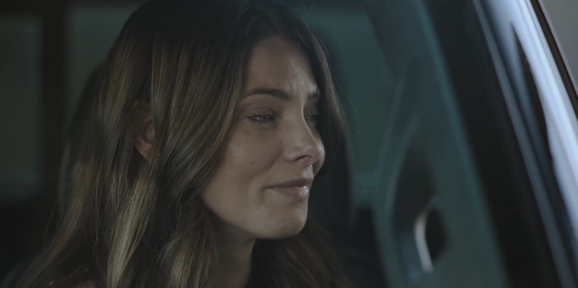 Ashley-Greene-dot-nl_WrongPlace4674.jpg