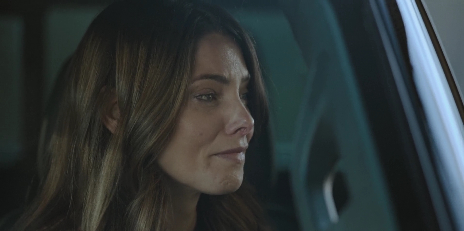 Ashley-Greene-dot-nl_WrongPlace4679.jpg