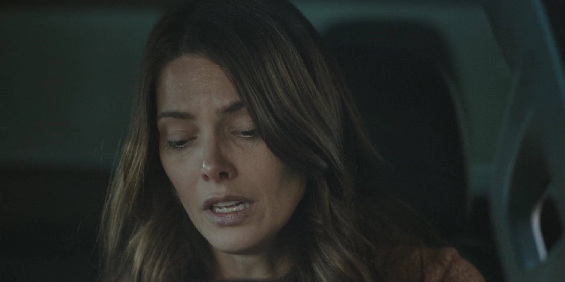 Ashley-Greene-dot-nl_WrongPlace4694.jpg