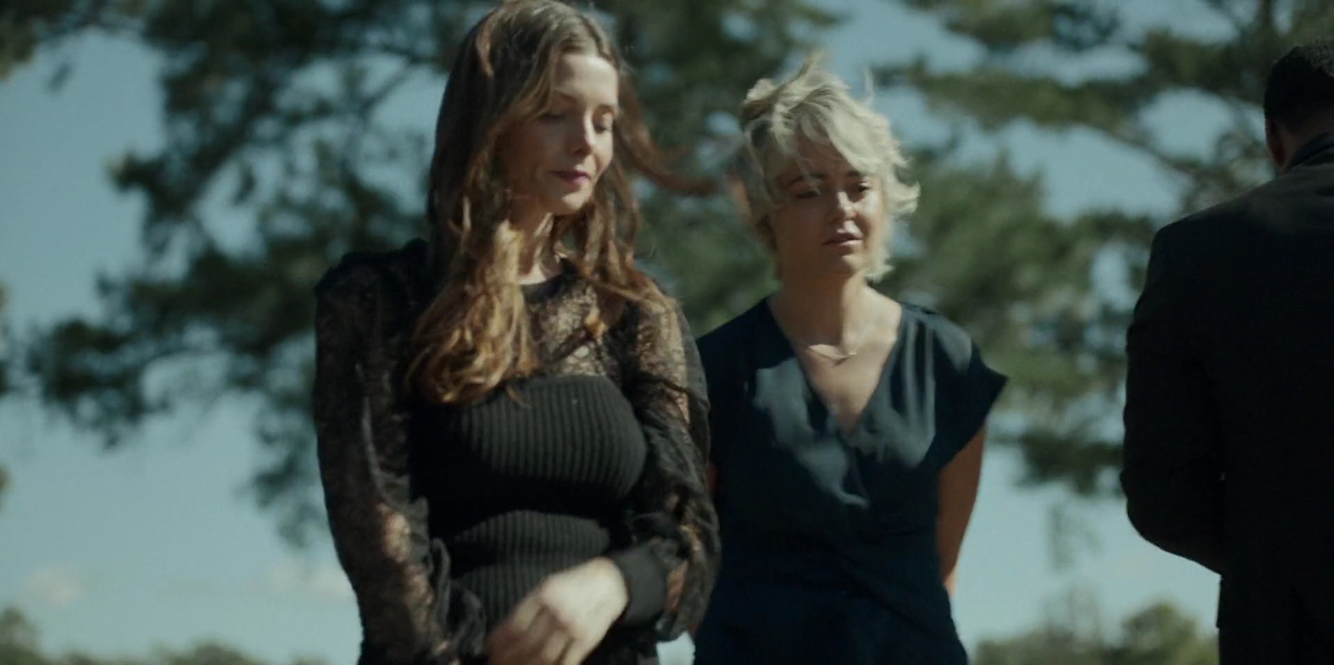 Ashley-Greene-dot-nl_WrongPlace5220.jpg