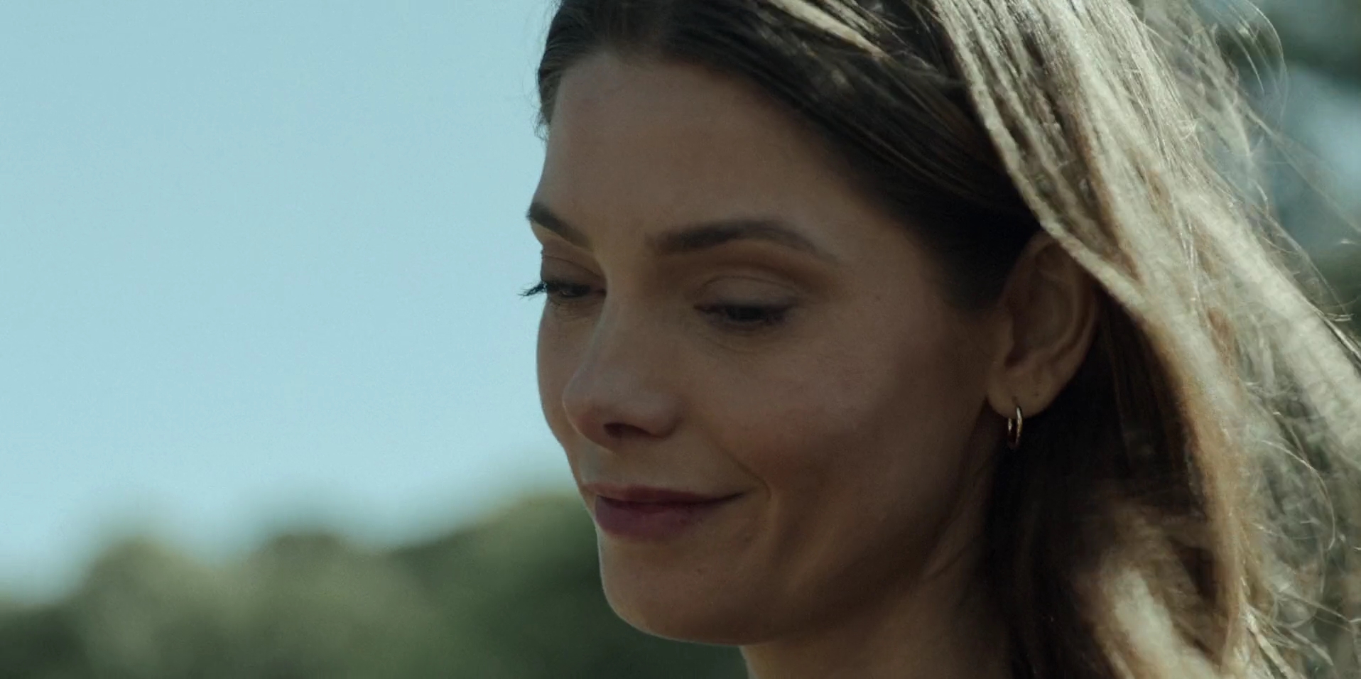 Ashley-Greene-dot-nl_WrongPlace5243.jpg