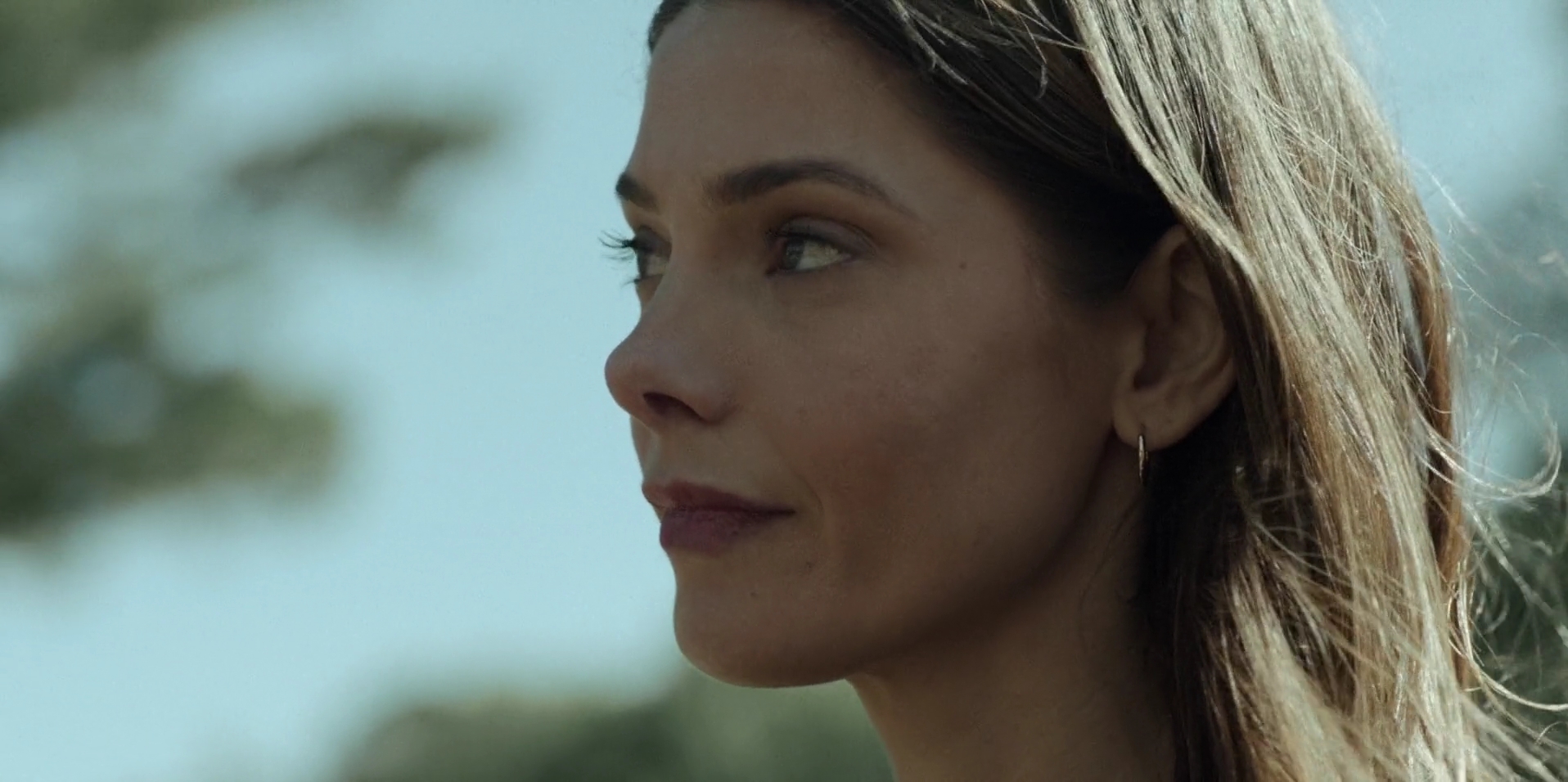 Ashley-Greene-dot-nl_WrongPlace5246.jpg