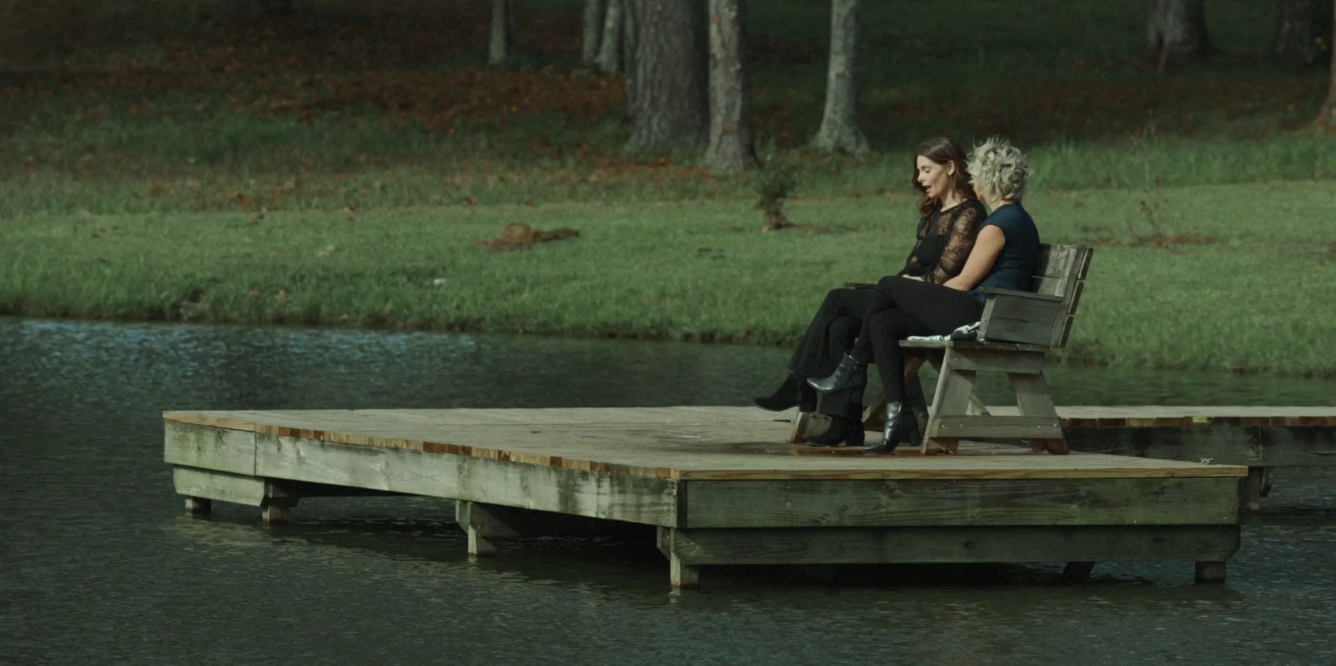 Ashley-Greene-dot-nl_WrongPlace5253.jpg