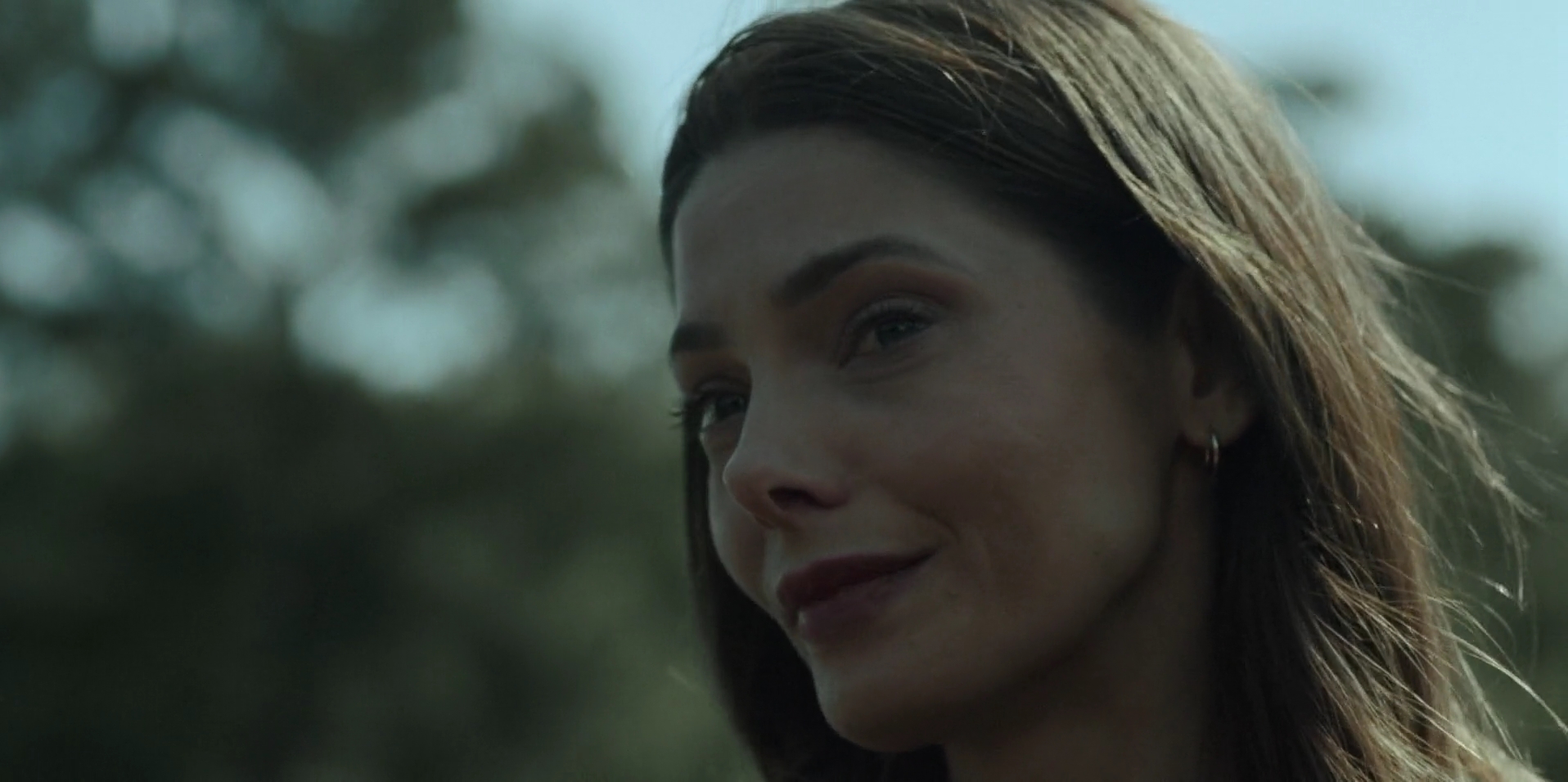 Ashley-Greene-dot-nl_WrongPlace5301.jpg