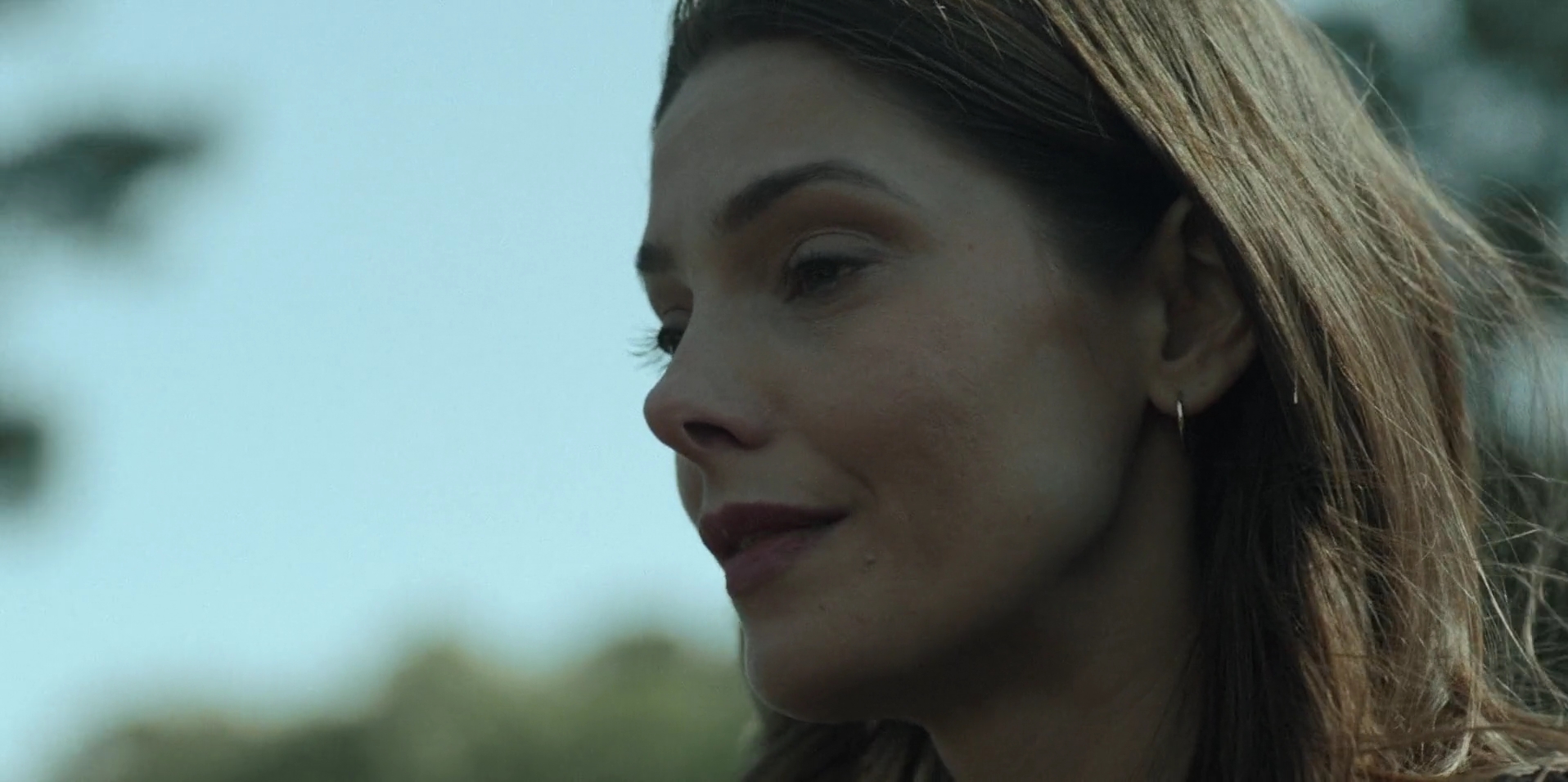 Ashley-Greene-dot-nl_WrongPlace5310.jpg