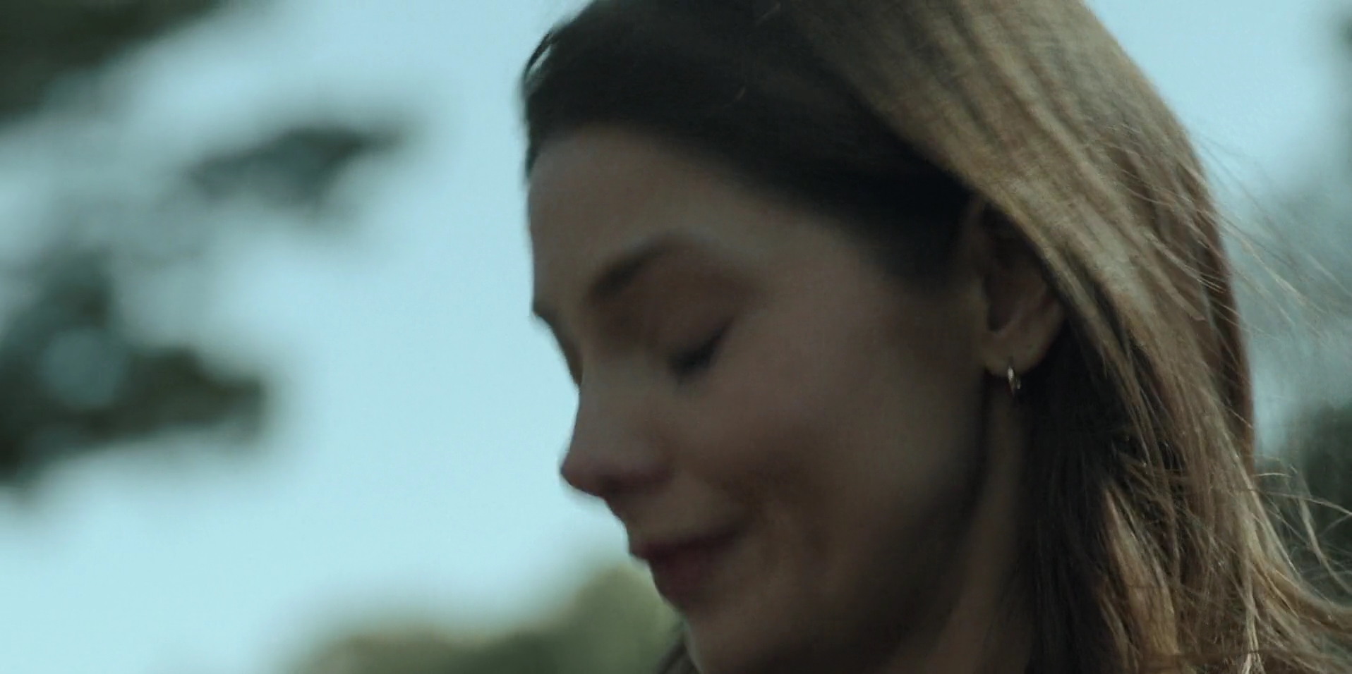 Ashley-Greene-dot-nl_WrongPlace5311.jpg