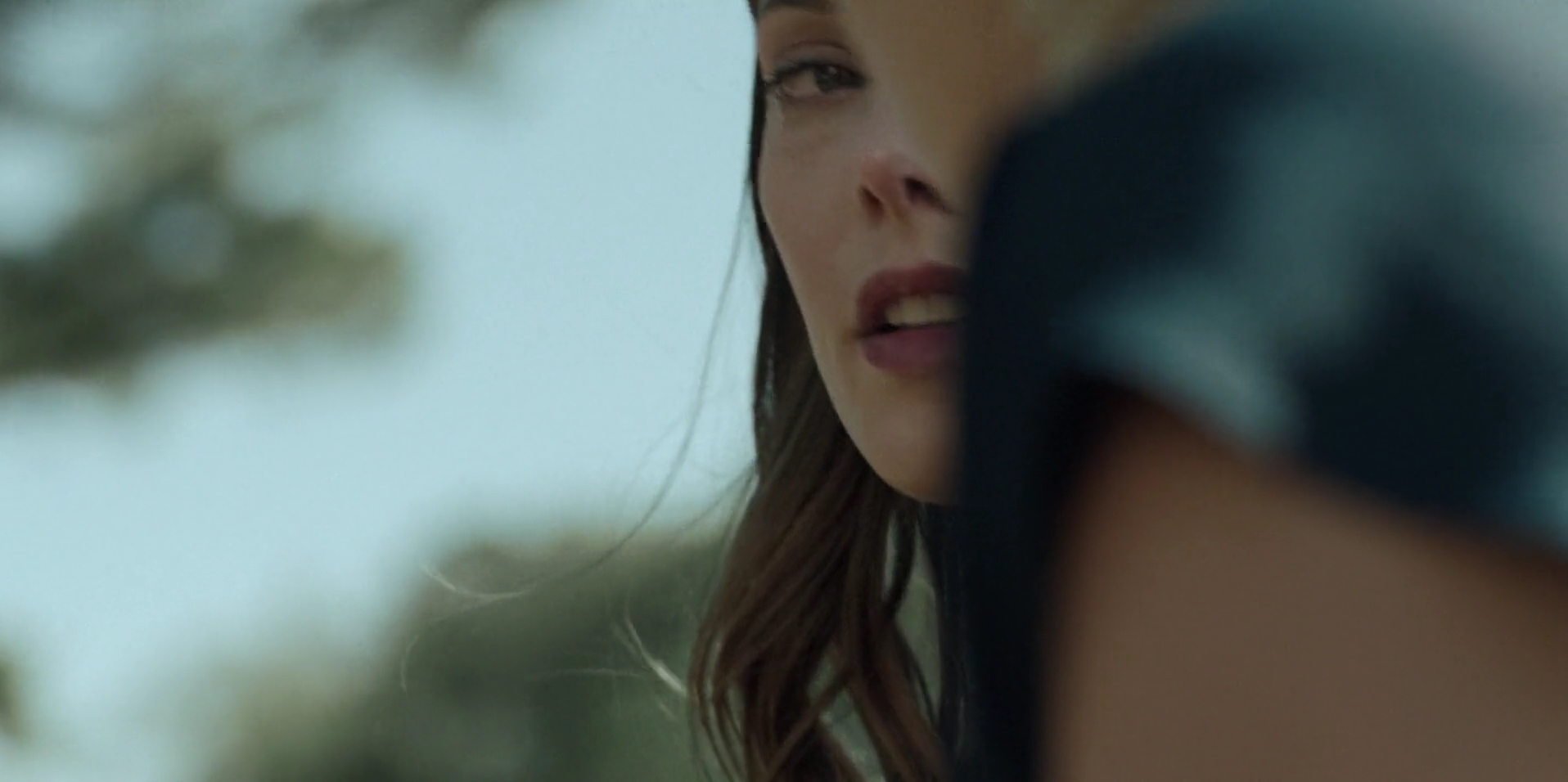Ashley-Greene-dot-nl_WrongPlace5401.jpg