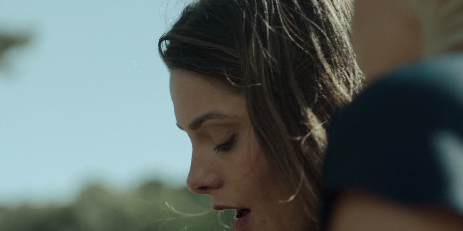 Ashley-Greene-dot-nl_WrongPlace5403.jpg