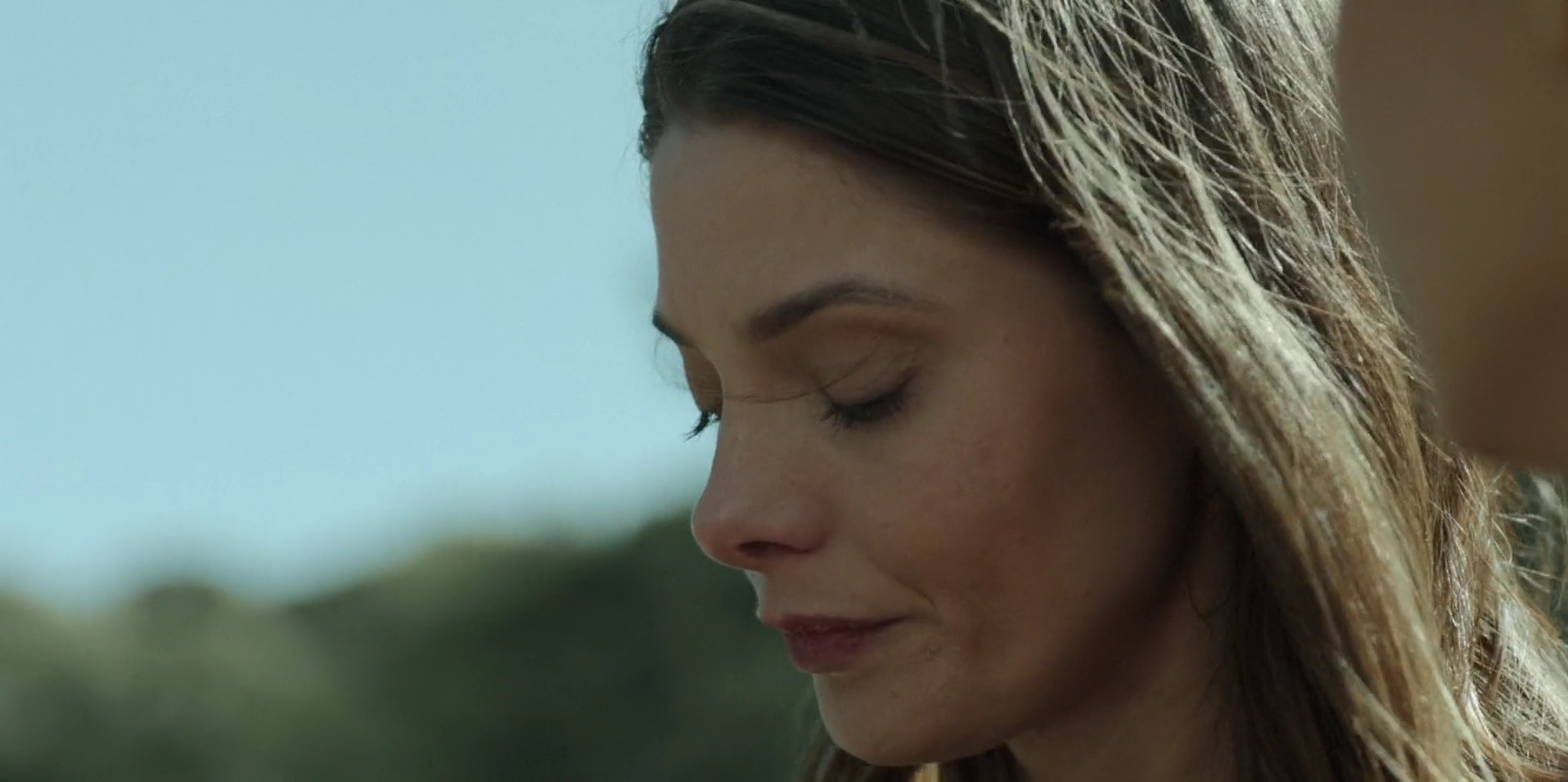 Ashley-Greene-dot-nl_WrongPlace5431.jpg