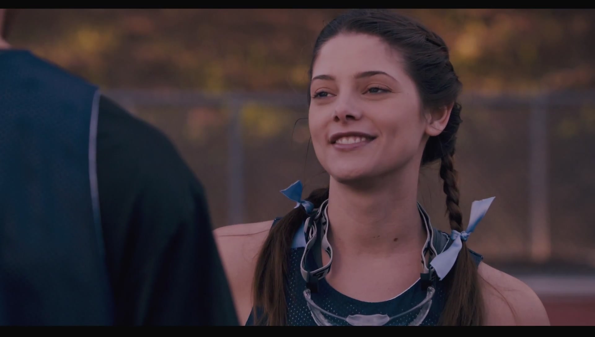 Ashley-Greene-dot-nl-Warrior_Featurette0009.jpg