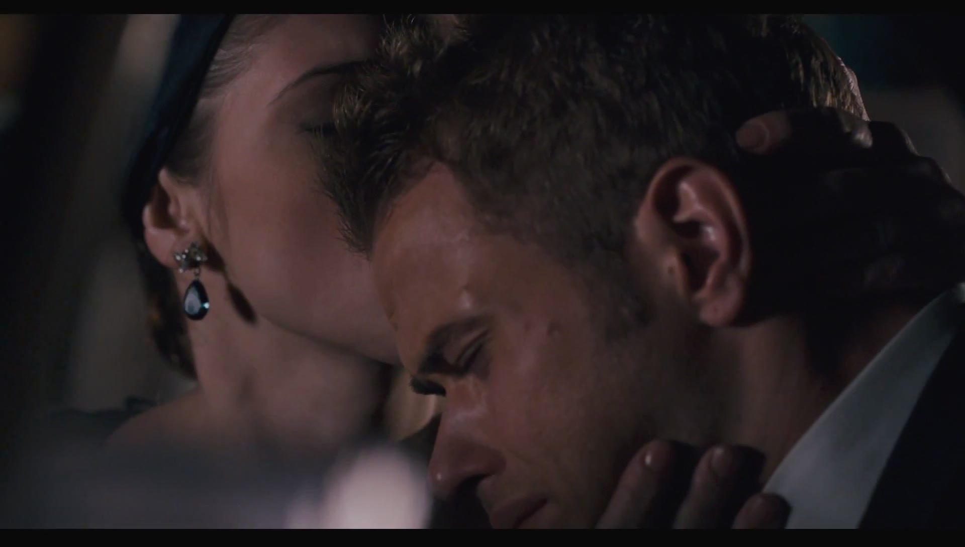 Ashley-Greene-dot-nl-Warrior_Featurette0107.jpg Ashley-Greene-dot-nl-Warrior_Featurette0107.jpg