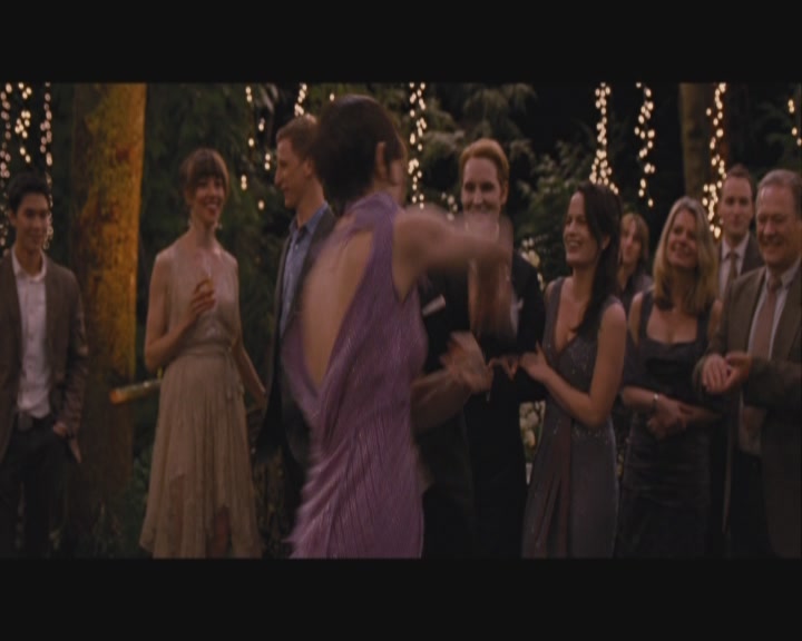 Ashley-Greene-dot-nl_BreakingDawnPart1-0740.jpg