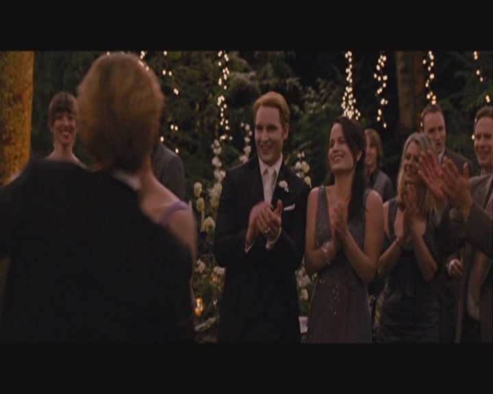 Ashley-Greene-dot-nl_BreakingDawnPart1-0744.jpg