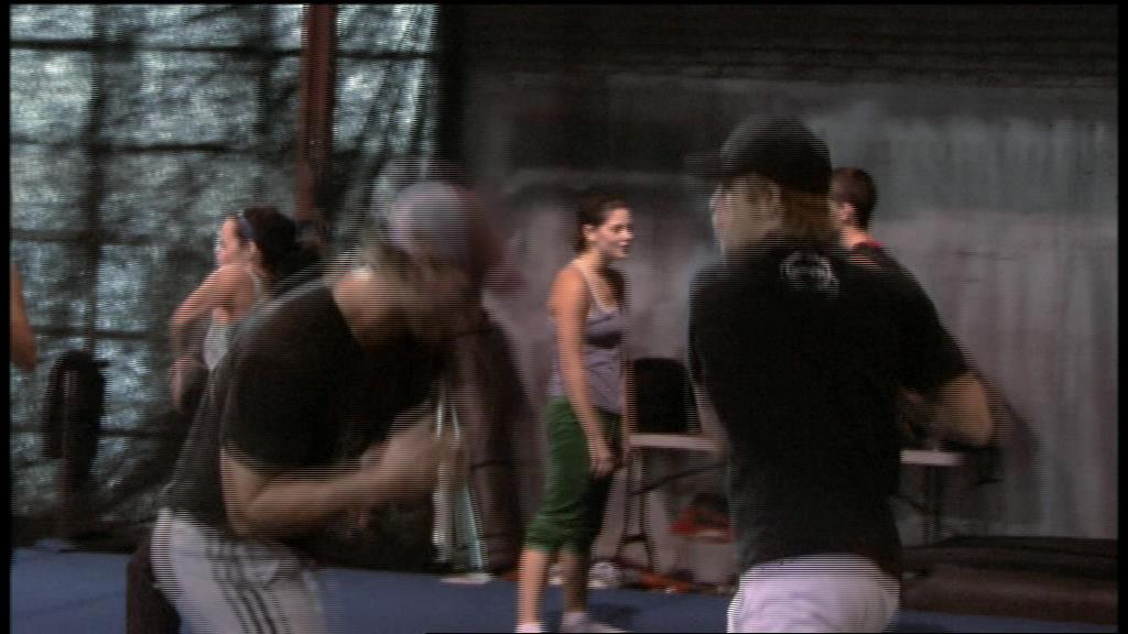 Ashley-Greene-dot-nl_Eclipse-MakingOf00041.jpg