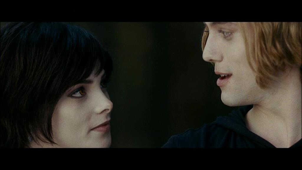 Ashley-Greene-dot-nl_Eclipse-Captures00198.jpg