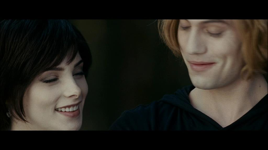 Ashley-Greene-dot-nl_Eclipse-Captures00202.jpg