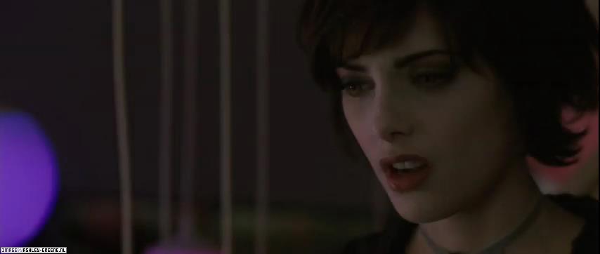 Ashley-Greene_dot_nl-EclipseTrailer00001.jpg