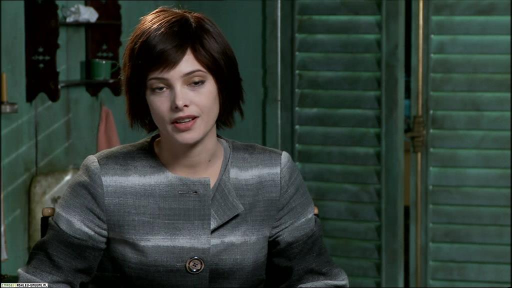 Ashley-Greene_dot_nl--NewMoon_InterviewWithTheCast00006.jpg