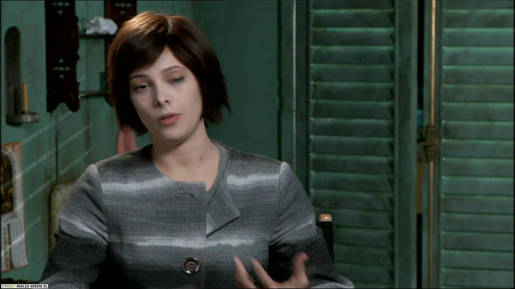 Ashley-Greene_dot_nl--NewMoon_InterviewWithTheCast00068.jpg