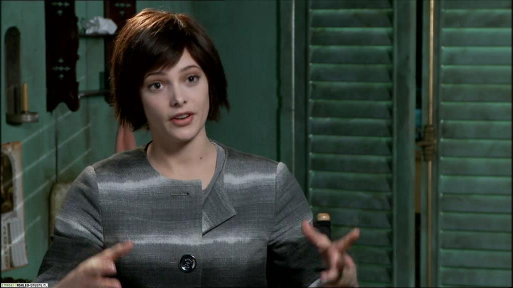 Ashley-Greene_dot_nl--NewMoon_InterviewWithTheCast00070.jpg