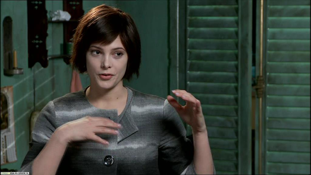 Ashley-Greene_dot_nl--NewMoon_InterviewWithTheCast00080.jpg