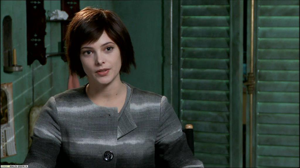 Ashley-Greene_dot_nl--NewMoon_InterviewWithTheCast00084.jpg