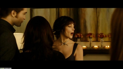 Ashley-Greene_dot_nl--NewMoon_DeletedScenes00007.jpg