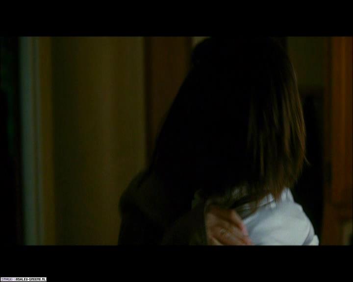 Ashley-Greene_dot_nl-NewMoonScreencaptures-0143.jpg