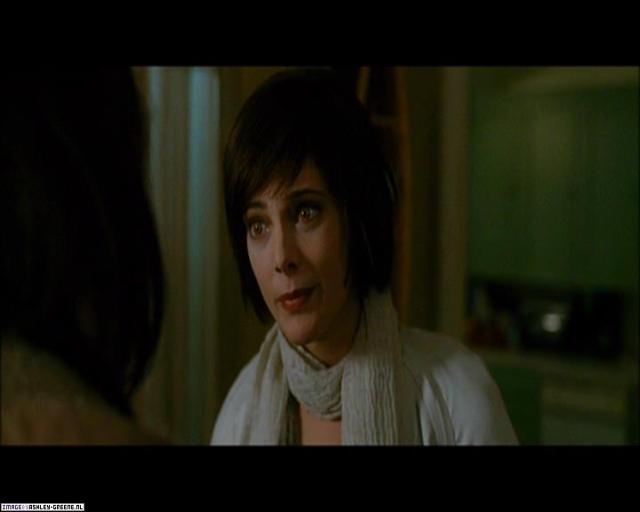Ashley-Greene_dot_nl-NewMoonScreencaptures-0152.jpg