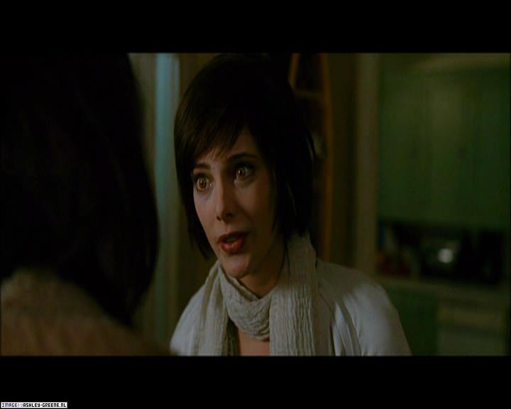 Ashley-Greene_dot_nl-NewMoonScreencaptures-0153.jpg