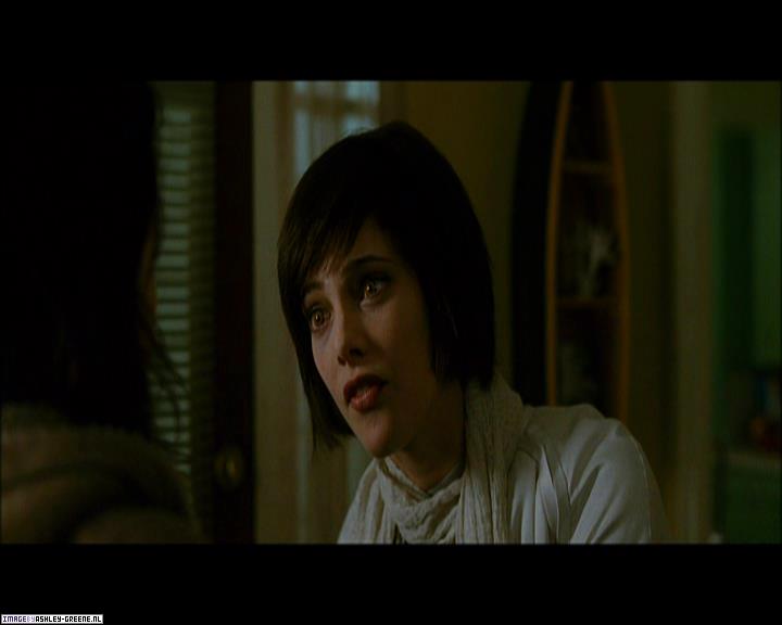 Ashley-Greene_dot_nl-NewMoonScreencaptures-0164.jpg