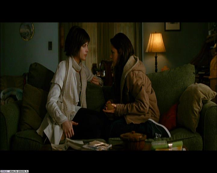 Ashley-Greene_dot_nl-NewMoonScreencaptures-0185.jpg Ashley-Greene_dot_nl-NewMoonScreencaptures-0185.jpg