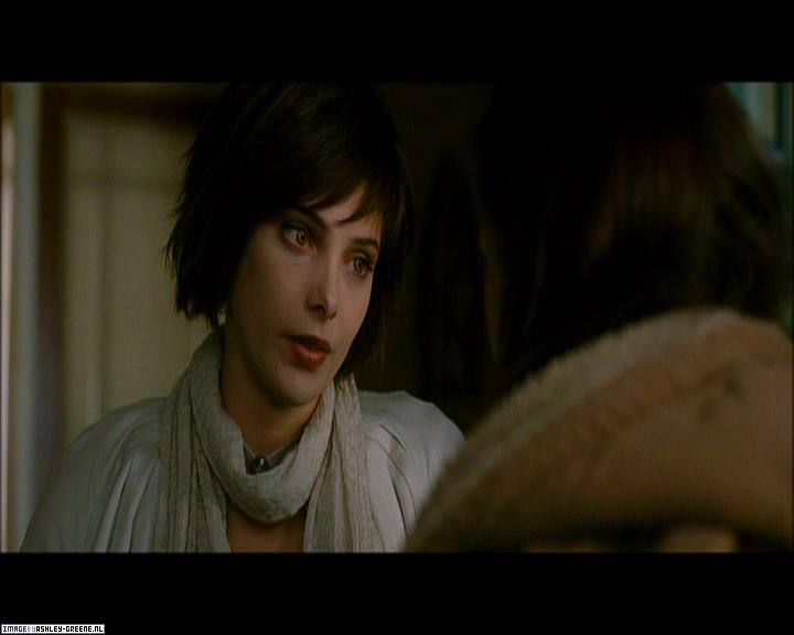 Ashley-Greene_dot_nl-NewMoonScreencaptures-0189.jpg