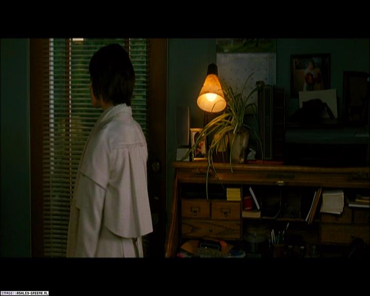 Ashley-Greene_dot_nl-NewMoonScreencaptures-0257.jpg