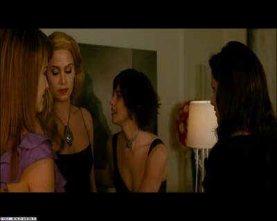 Ashley-Greene_dot_nl-NewMoonScreencaptures-0086.jpg