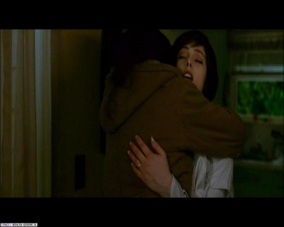 Ashley-Greene_dot_nl-NewMoonScreencaptures-0140.jpg