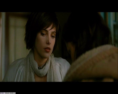 Ashley-Greene_dot_nl-NewMoonScreencaptures-0197.jpg