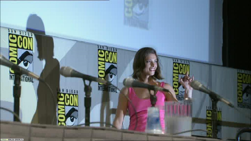 Ashley-Greene_dot_nl--NewMoon_TheJourneyContinues00012.jpg Ashley-Greene_dot_nl--NewMoon_TheJourneyContinues00012.jpg