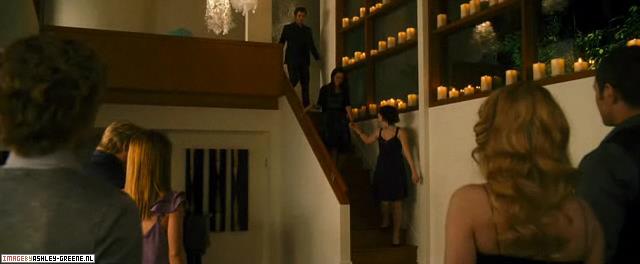 NewMoon-TrailerCaptures001.jpg