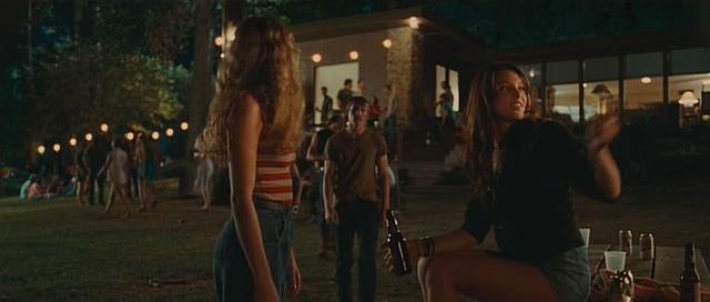 Ashley-Greene-dot-nl-Skateland0365.jpg