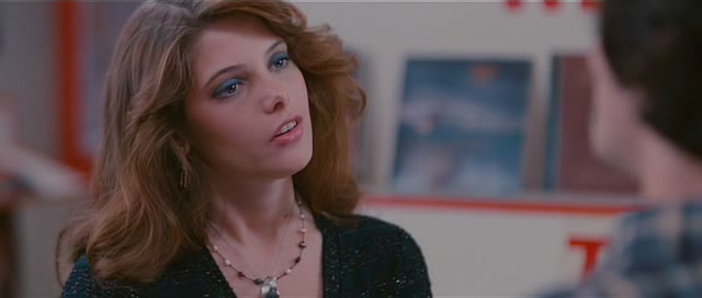 Ashley-Greene-dot-nl-Skateland4861.jpg