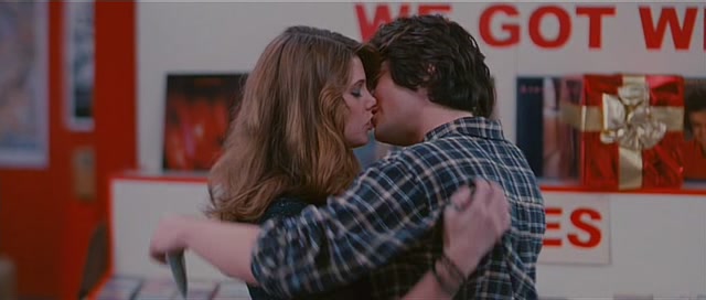 Ashley-Greene-dot-nl-Skateland4931.jpg