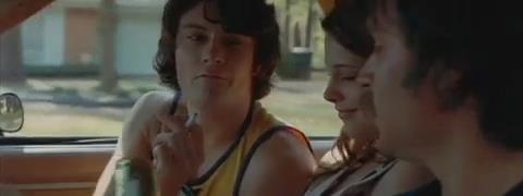 Ashley-Greene_dot_nl-SkatelandTrailer00024.jpg