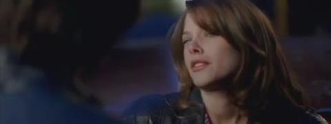 Ashley-Greene_dot_nl-SkatelandTrailer00028.jpg