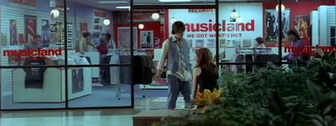 Ashley-Greene_dot_nl-SkatelandTrailer00032.jpg